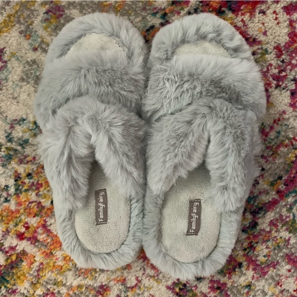Family Fairy Shoes - 👗Wore once! Grey Fluffy Two-Strap Slippers, size Medium 7-8